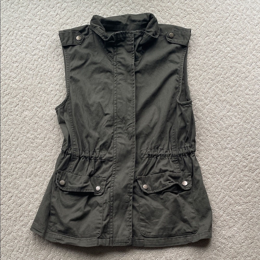 Miami Army Green Sleeveless Vest